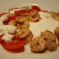 Garnelen an Frischkäse-Joghurt-Dip und Tomate