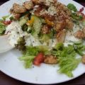 Salat Allerei mit Putenstreifen und Sesamkörner