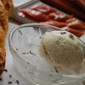 Lavendeleis mit mariniertem Rhabarber und[...]