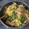 Tagliatelle mit Lachs, Spinat und Zucchini