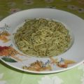 Spaghetti mit Bärlauch-Pesto