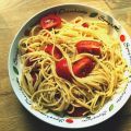 Pasta mit Tomaten und Aubergine