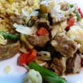 Afrikanisches Dinner: Rindfleisch mit grünen[...]