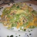 BUNTE NUDELN mit Speck und Champignons