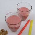 Walnuss-Bananen-Erdbeer-Smoothie
