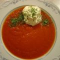 Gazpacho, warm als kalorienarme Vorspeisen-Suppe