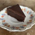 Rote-Bete-Kuchen mit Schokoladenguss