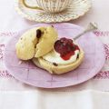 Scones mit Sahne