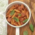 Penne mit Tomaten-Wurst-Sahne