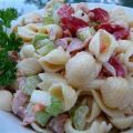 Nudelsalat mit Schinken und Gemüse