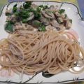 Champignong - Tofu - Ragout an Kamut - Spaghetti