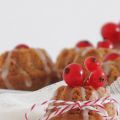 Kleine Gugel mit Johannisbeeren