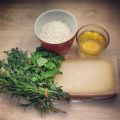 Kräuterrisotto mit Bergkäse und knusprig[...]