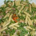 Nudelsalat mit Rucola