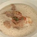 Getrüffelte Kartoffelsuppe mit gespicktem[...]