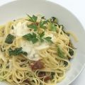 Linguini mit Käsesoße und Wirsing, getrockneten[...]