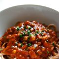 Spaghetti mit veganer Bolognese
