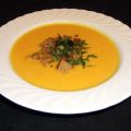 Karotten-Creme-Suppe mit Curry