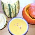 Kürbissuppe mit Schinkenwürfeln