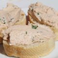 Forellenmousse mit frischen Kräutern