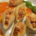 Muschelnudeln mit Geflügelhack und Tomatensauce
