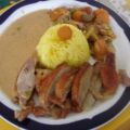 Knusper-Ente mit buntem Gemüse, Erdnusssauce[...]