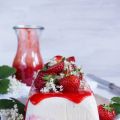 Holunderblüten-Erdbeer Parfait
