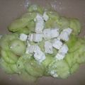 Schneller Gurken-Schafskäse-Salat