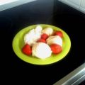 Vanilleeis (selbstgemacht) mit Erdbeeren und[...]