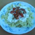 Farfalle mit Knoblauchjoghurtsoße und Cherry[...]