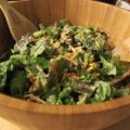 Blattsalat mit Pekannuss-Dressing