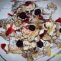 Kaiserschmarrn mit Puderzucker, Vanilleeis und[...]