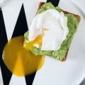 Pochierte Eier auf getrüffeltem Avocado Toast -[...]