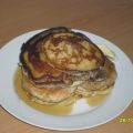 Pancakes mit Ahornsirup