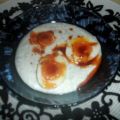 Eier auf Joghurt mit Paprikabutter