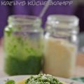 Pasta mit Spinat-Basilikum-Pinienkern-Pesto