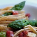 Linguine mit Spargel und Speck