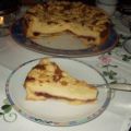 Käse-Kirsch-Kuchen mit Mandelstreuseln
