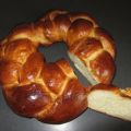 Hefezopf Hefekranz (eine gebackene 