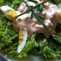 Salat mit Krabben-Dressing..