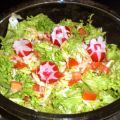 Blattsalat mit Radieschen-Apfel-Dressing