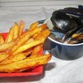 Miesmuscheln mit Pommes frites (Moules frites)