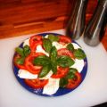VORSPEISE: Tomate - Mozarella- Basilikum