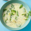 Buttermilchsuppe mit Kartoffeln und grünen[...]