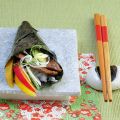 Große Temaki-Sushi mit Fünf-Gewürz-Ente