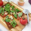 Vollgemüse Pizza Caprese con Pesto[...]