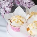 Rhabarber Cupcakes mit Baiser [Gastbeitrag]