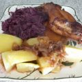 Kaninchen : Keule mit Zwiebelsoße, an Rotkohl[...]