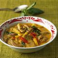 Rotes Curry mit Bambus