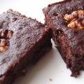 Light anf fluffy brownie featuring dried[...]